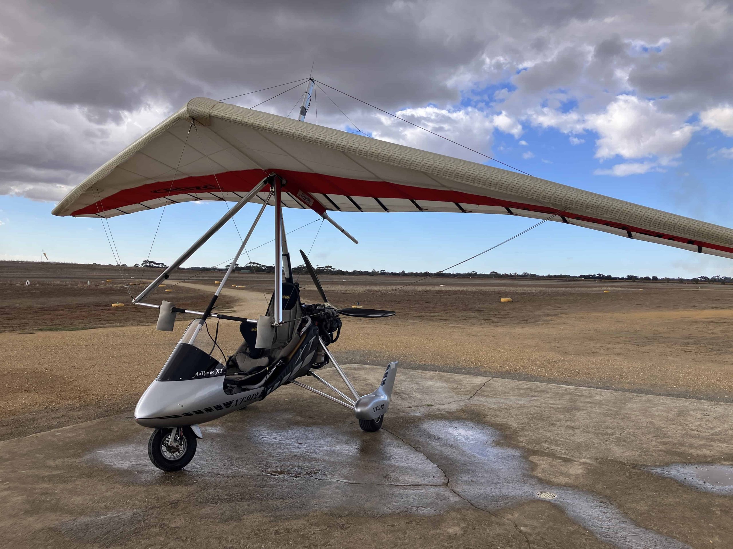 Airborne XT-912